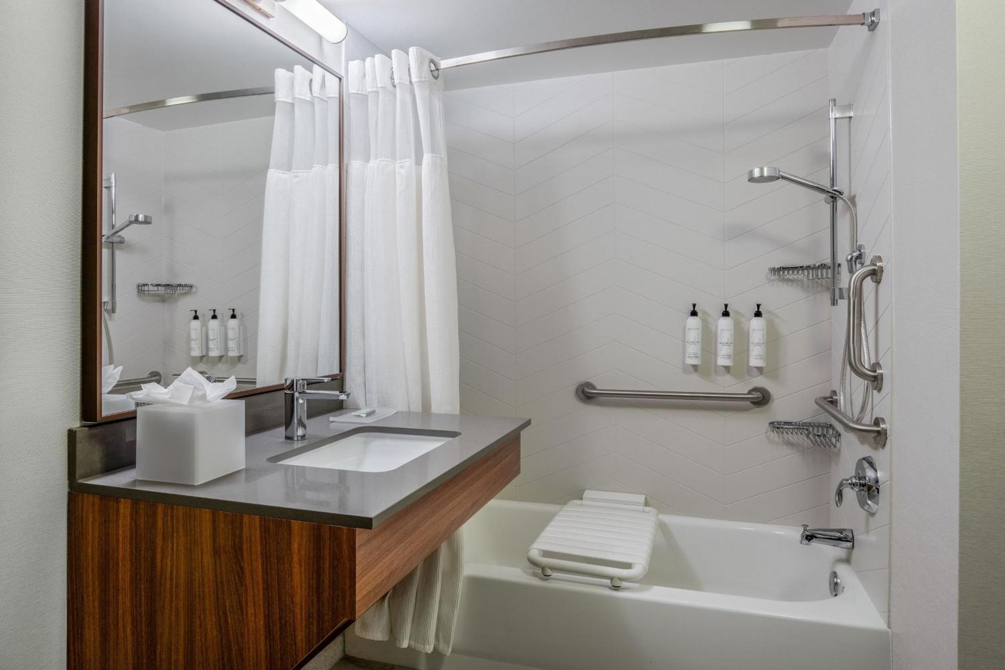 Fairfield Inn & Suites By Marriott Brunswick Freeport Buitenkant foto