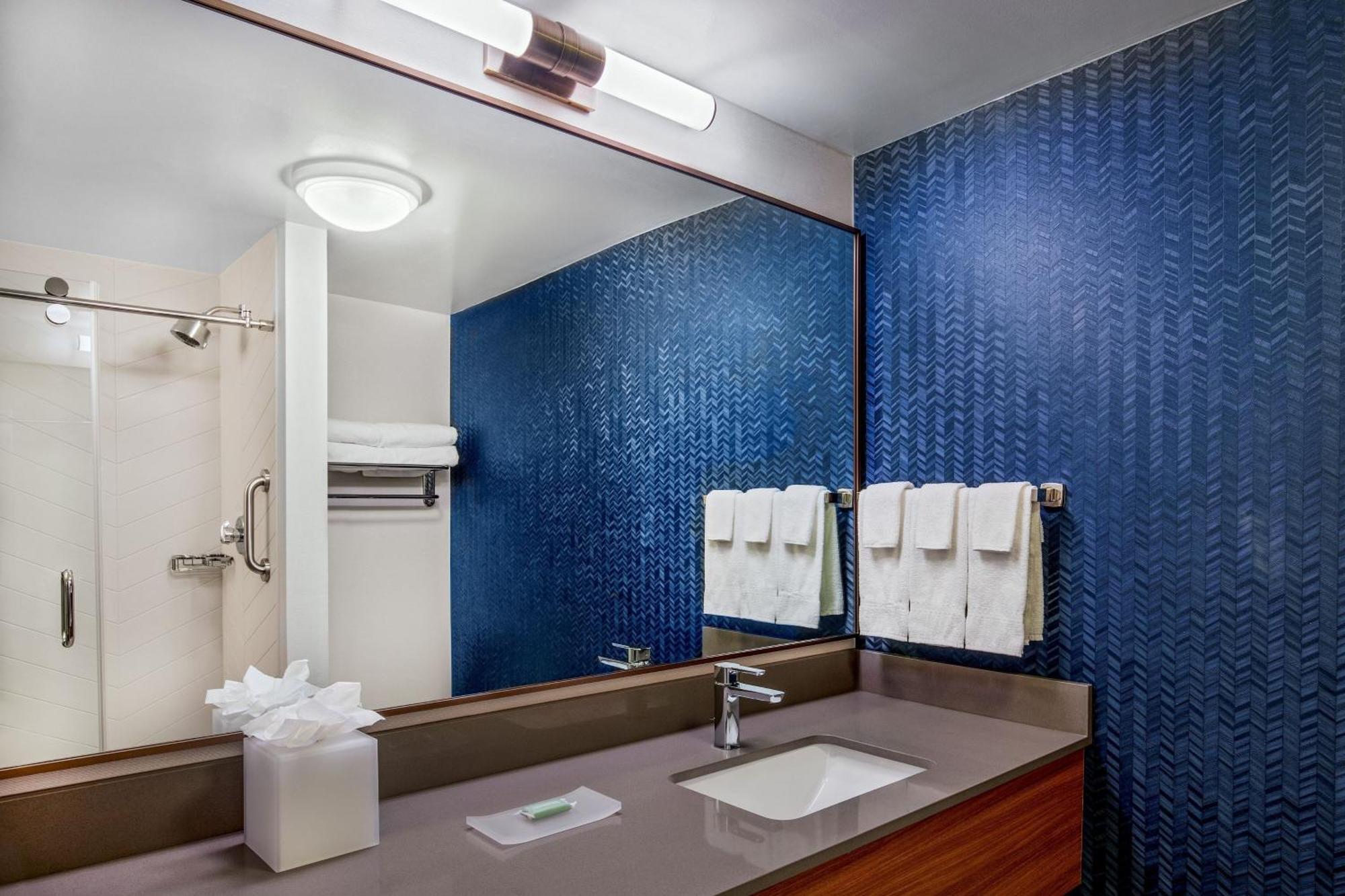 Fairfield Inn & Suites By Marriott Brunswick Freeport Buitenkant foto