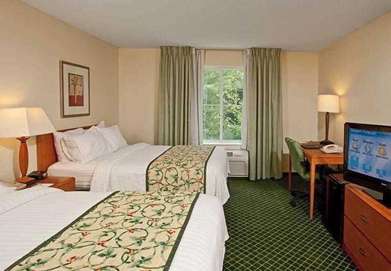 Fairfield Inn & Suites By Marriott Brunswick Freeport Buitenkant foto