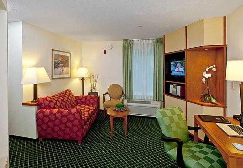 Fairfield Inn & Suites By Marriott Brunswick Freeport Kamer foto